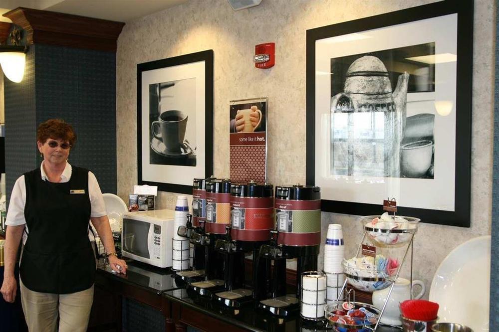 Hampton Inn Laporte La Porte Restaurant photo